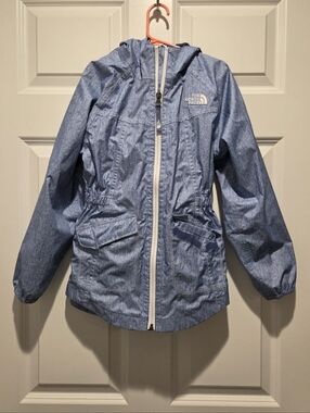The North Face Girl's Light Blue Hooded Raincoat with Full Zip - Small (7/8) EUC